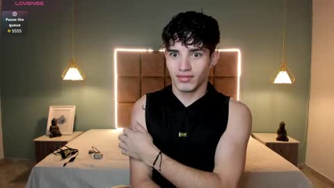 ALejoo Saenz online show from 3, 5, 2026
