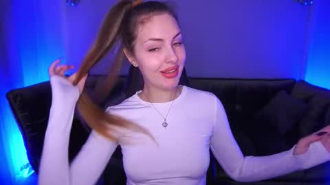 aleksaloree online show from 3, 11, 2025