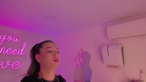 Aleksandra  online show from 6, 5, 2026