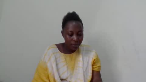 Noreen Kennth and Emilly online show from 28, 1, 2025