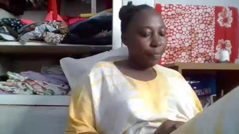 Noreen Kennth and Emilly online show from 26, 10, 2025