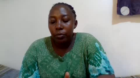 Snapshot of alesha_ chatting on 25, 6, 2026 Noreen Kennth and Emilly online show from 25, 6, 2026