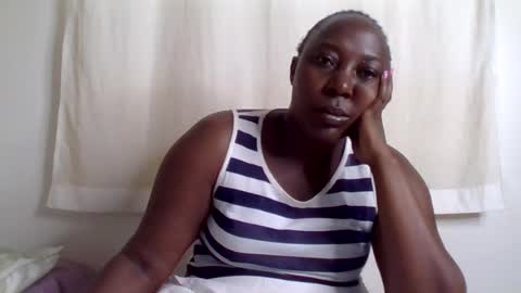 Snapshot of alesha_ chatting on 20, 7, 2026 Noreen Kennth and Emilly online show from 20, 7, 2026