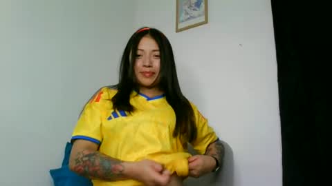 QUEEN OFF MILk  IM BACK  15 NOV online show from 24, 6, 2026