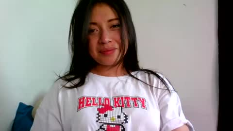 QUEEN OFF MILk  IM BACK  15 NOV online show from 28, 6, 2026
