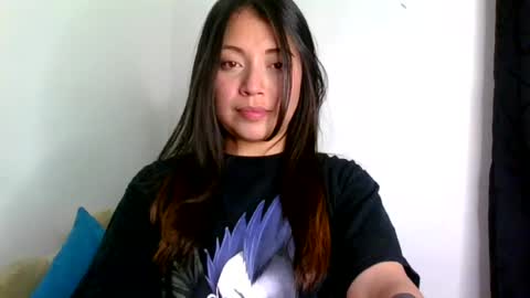 QUEEN OFF MILk  IM BACK  15 NOV online show from 29, 6, 2026