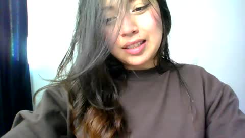 QUEEN OFF MILk  IM BACK  15 NOV online show from 15, 7, 2026