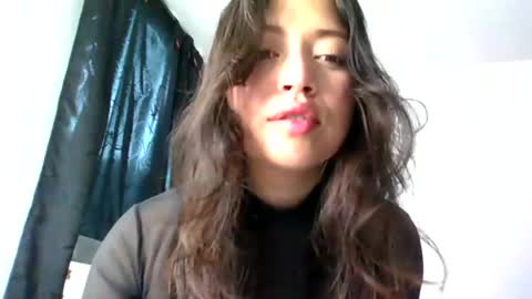 QUEEN OFF MILk  IM BACK  15 NOV online show from 26, 7, 2026