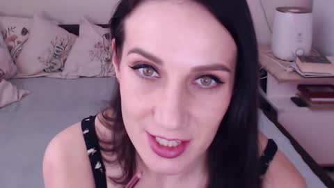 Sandra online show from 15, 2, 2025