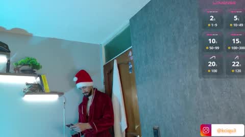 Snapshot of alessandro_dibellucci chatting on 14, 12, 2025 Kciqu3 Independent model online show from 14, 12, 2025