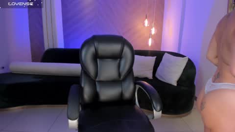 Snapshot of alessaromero chatting on 21, 1, 2025 ALESSA ROMERO  online show from 21, 1, 2025