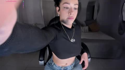 ALESSA ROMERO  online show from 9, 11, 2025