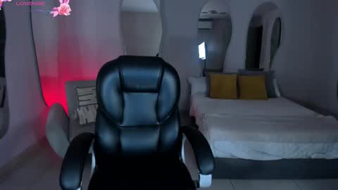 ALESSA ROMERO  online show from 8, 1, 2026