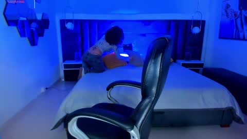 ALESSA ROMERO  online show from 22, 6, 2026