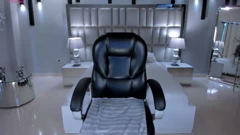 ALESSA ROMERO  online show from 13, 7, 2026