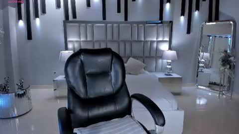 ALESSA ROMERO  online show from 15, 7, 2026