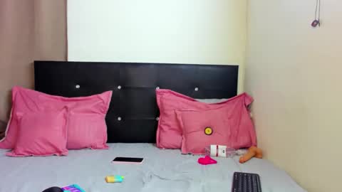 Snapshot of alessia_villa_ chatting on 15, 5, 2026 alessia_villa_ online show from 15, 5, 2026