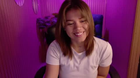 Snapshot of alessiamonroe_ chatting on 6, 4, 2026 alessiamonroe_ online show from 6, 4, 2026