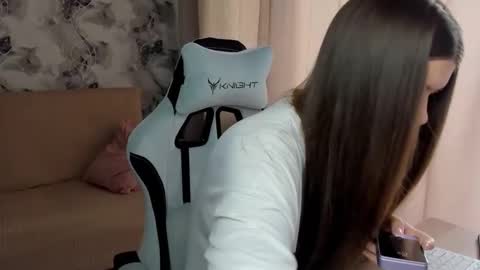 Aletta Oushen online show from 20, 9, 2025