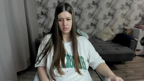 Aletta Oushen online show from 4, 3, 2026