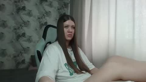 Aletta Oushen online show from 5, 3, 2026