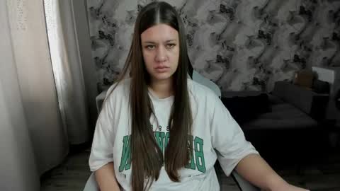 Snapshot of aletta_oushen chatting on 18, 4, 2026 Aletta Oushen online show from 18, 4, 2026