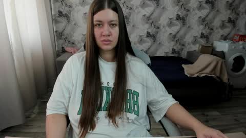 Snapshot of aletta_oushen chatting on 1, 5, 2026 Aletta Oushen online show from 1, 5, 2026