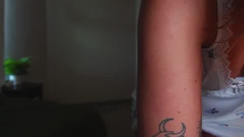 alex  online show from 28, 1, 2025