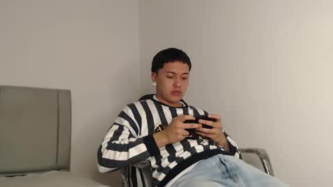 Snapshot of alex__lover chatting on 15, 5, 2026 Owen online show from 15, 5, 2026
