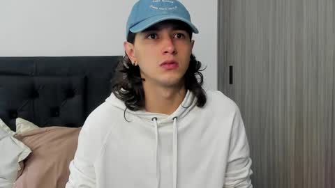 alex_connorr online show from 7, 1, 2025