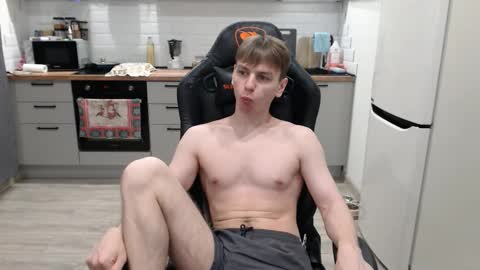 Snapshot of alex_gotcha chatting on 22, 10, 2025 Alex online show from 22, 10, 2025