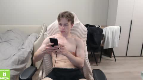 Snapshot of alex_gotcha chatting on 6, 8, 2026 Alex online show from 6, 8, 2026