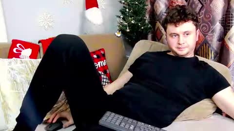 Snapshot of alex_onelove chatting on 17, 12, 2024 Alex online show from 17, 12, 2024