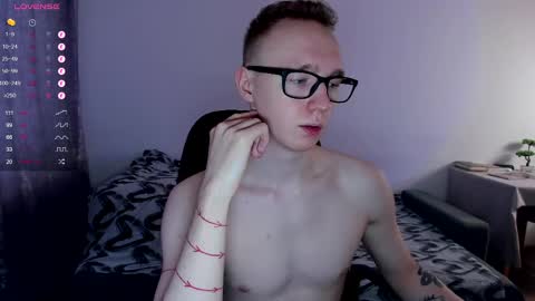 Snapshot of alex_silent chatting on 2, 3, 2025 alex_silent online show from 2, 3, 2025