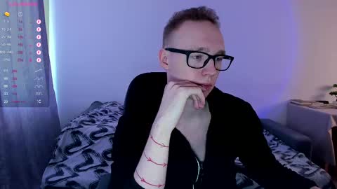 Snapshot of alex_silent chatting on 7, 3, 2025 alex_silent online show from 7, 3, 2025