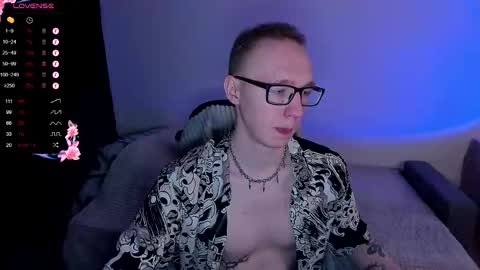 Snapshot of alex_silent chatting on 15, 10, 2025 alex_silent online show from 15, 10, 2025