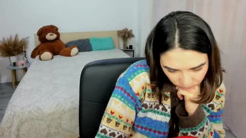 Snapshot of alexa_dolly chatting on 4, 3, 2025 Alexa online show from 4, 3, 2025