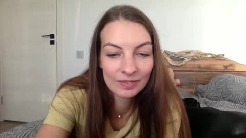 Snapshot of alexa_dreaam chatting on 3, 10, 2025 alexa_dreaam online show from 3, 10, 2025