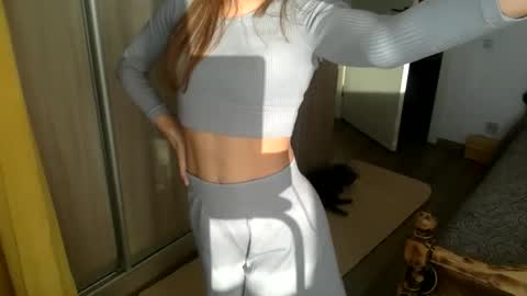 Snapshot of alexa_dreaam chatting on 18, 10, 2025 alexa_dreaam online show from 18, 10, 2025