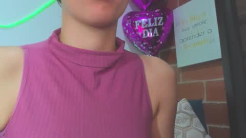 Snapshot of alexa_latina chatting on 12, 9, 2025 alexa latina online show from 12, 9, 2025