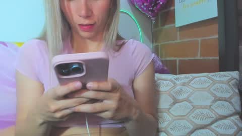 Snapshot of alexa_latina chatting on 27, 9, 2025 alexa latina online show from 27, 9, 2025