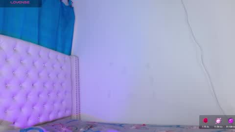   online show from 19, 11, 2025
