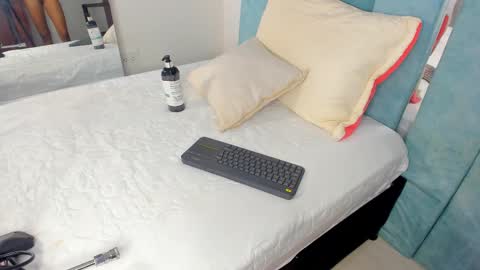 alexaa_small online show from 10, 3, 2025