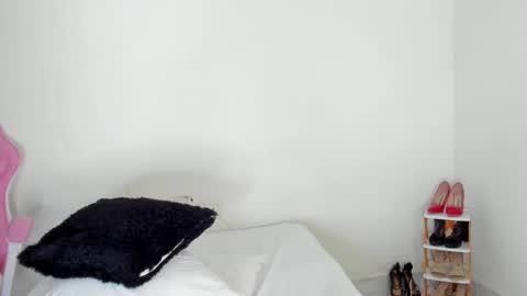 Alexa Jhonson online show from 1, 2, 2025