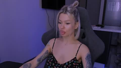 Alexa Mason online show from 7, 2, 2025