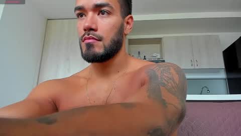 Onlyfansalexmartinezwb  Instagram alexwbmartinez  Twitter martinezcb937 online show from 28, 4, 2026