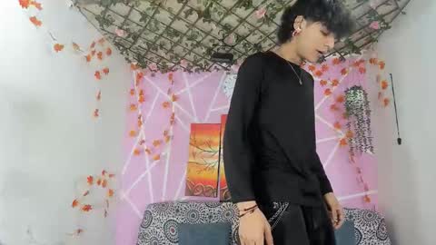 chicos hot online show from 16, 12, 2025