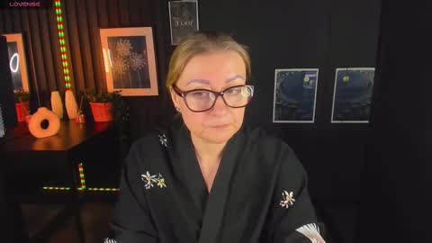 Alexandra online show from 5, 3, 2025