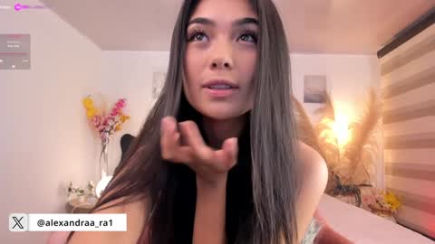 Alexandra Rodriguez online show from 1, 2, 2025