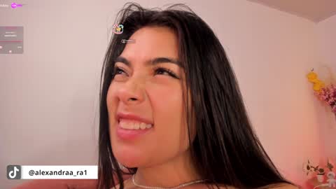 Alexandra Rodriguez online show from 4, 2, 2025